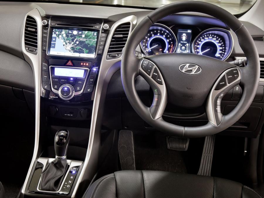  Hyundai i30 5-Door 2012 года  (AU) (фото 15 из 21)